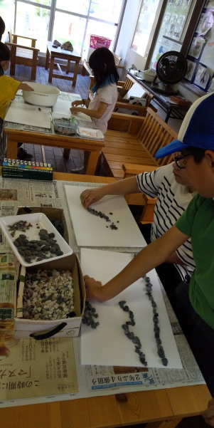 石で描くスーラ展