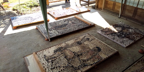 石で描くピカソ