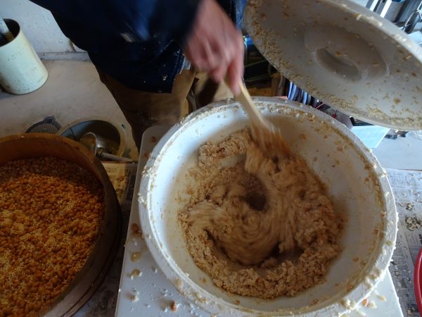 味噌づくり