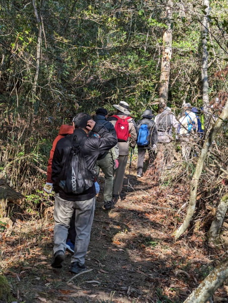 秋の建部古道を歩く