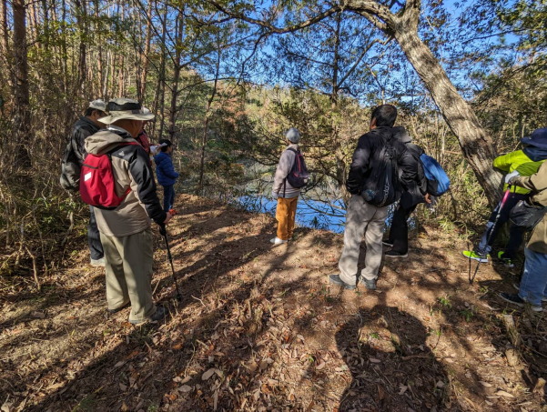 秋の建部古道を歩く